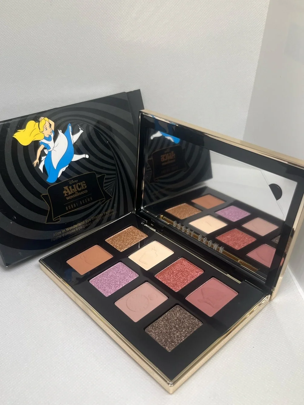 New Bobbi Brown Alice in Wonderland Eyeshadow Palette